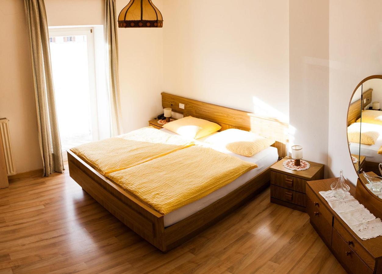 Anterivo Hotel Zum Rossl מראה חיצוני תמונה